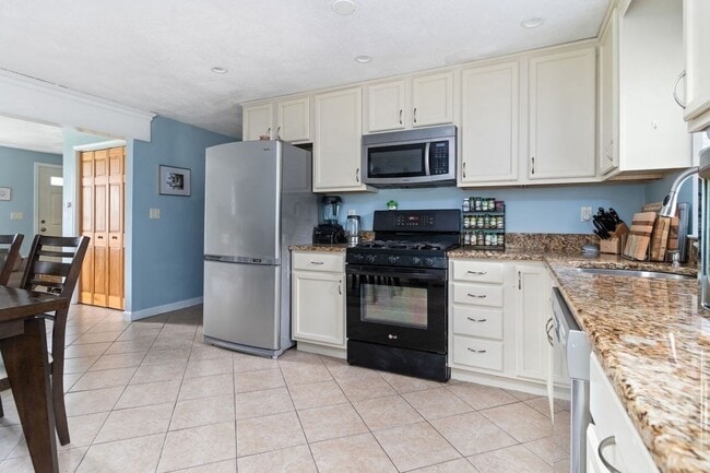 Foto del edificio - 36 Brookside Ave