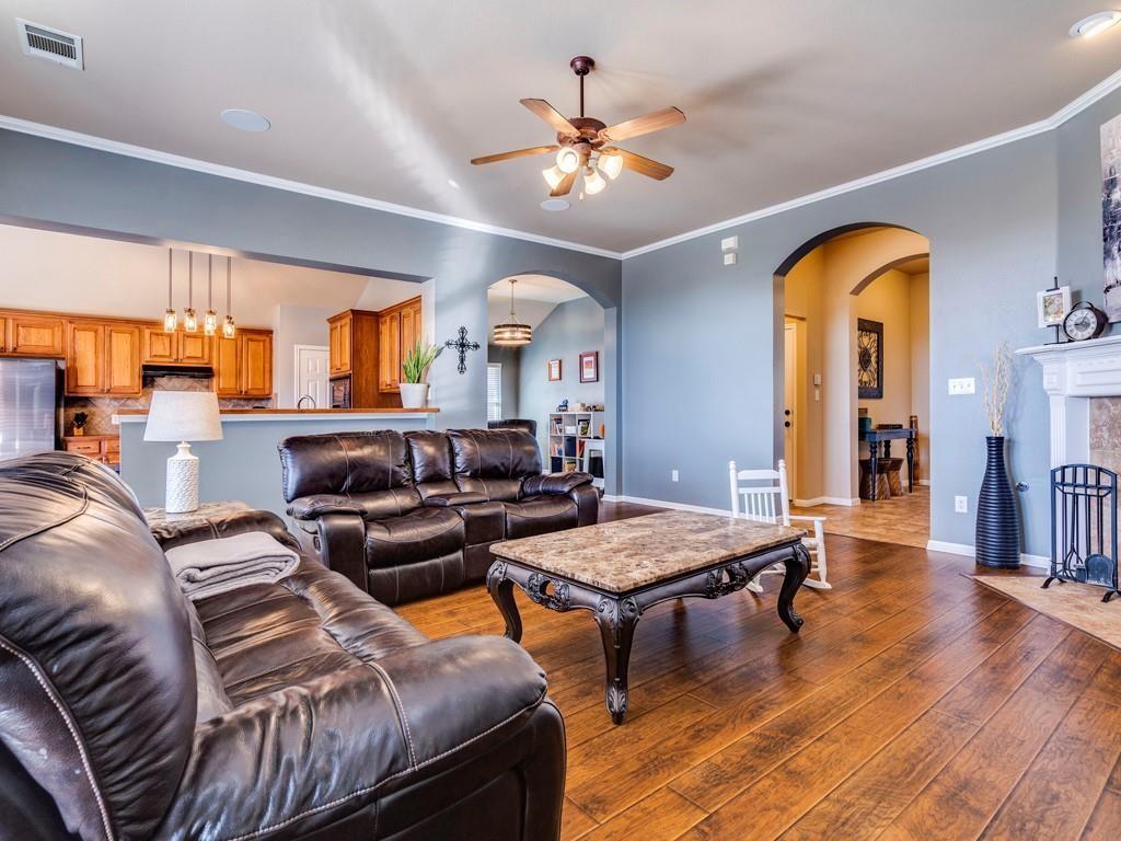 Foto principal - 9605 Pasatiempo Dr