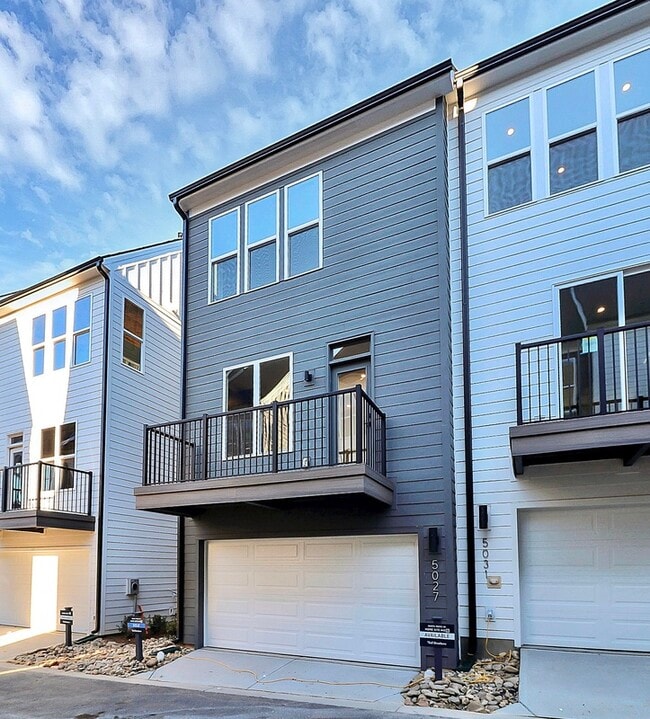 Photo - 5027 Duchess Dr Apartment