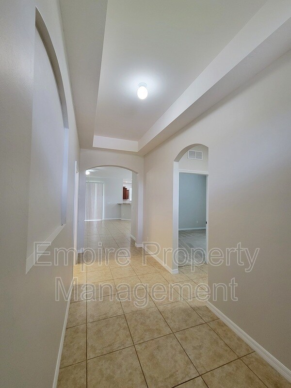 Building Photo - 926 SW 32nd Terrace