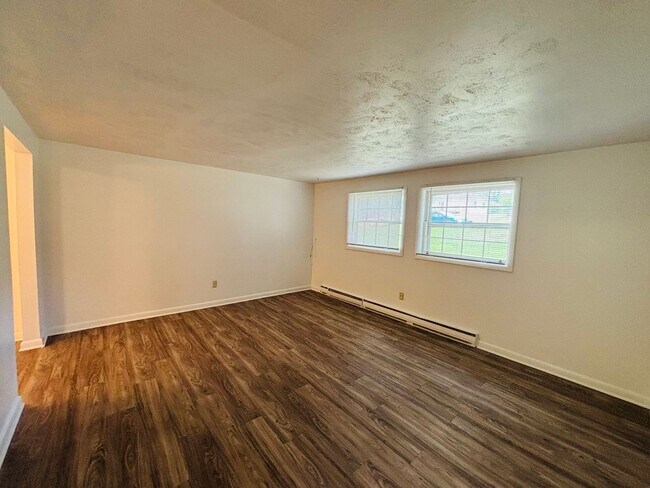 Foto del edificio - 1605 Lark Ln