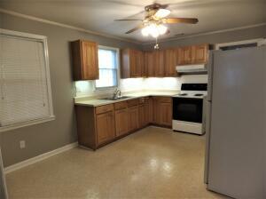 Foto del edificio - 214 Edgewood Dr
