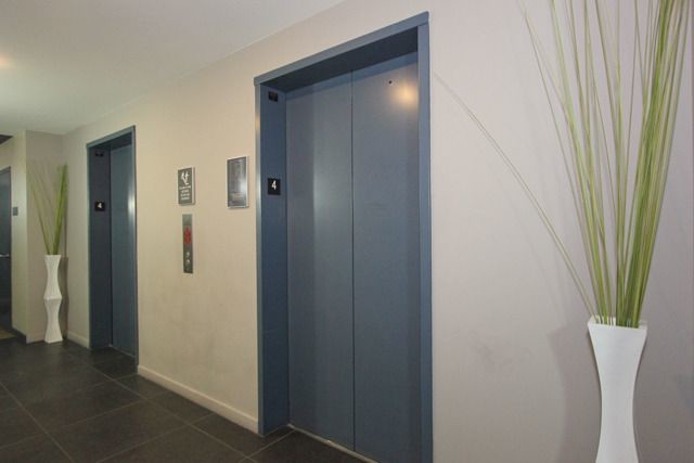 elevators - 1 8th E St