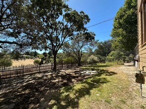 Building Photo - 402 Ormsby Ln
