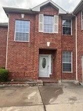 Building Photo - 4205 Stone Haven Dr