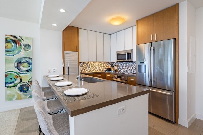 Building Photo - Unfurnished 2BR/2BA with Ocean Views at Th...