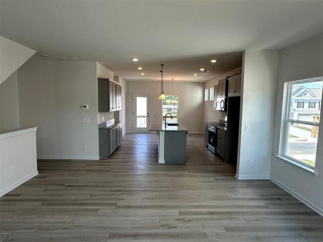 Building Photo - 71 Professional Pl