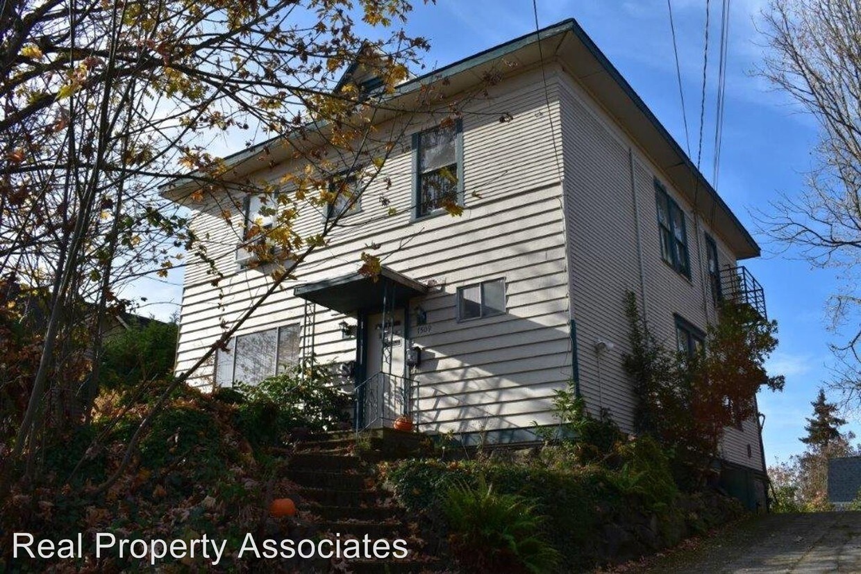 Primary Photo - 7509 Sunnyside Ave N