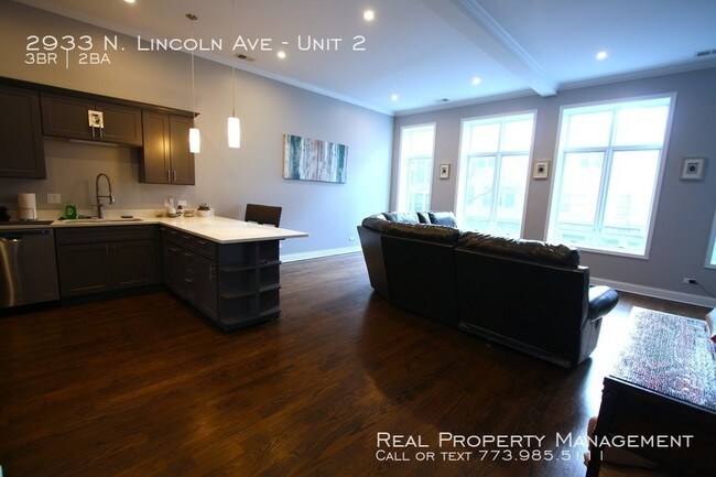 Foto del edificio - 2933 N Lincoln Ave