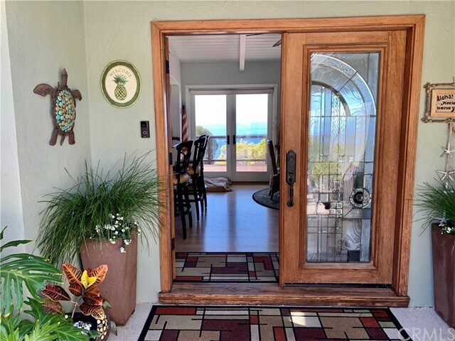 Building Photo - 2599 Glenneyre St