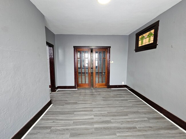 Foto del edificio - 4 bedroom House for Rent in Carrick !