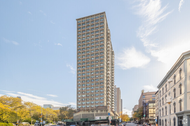 Alternate building view - Cadman Plaza North