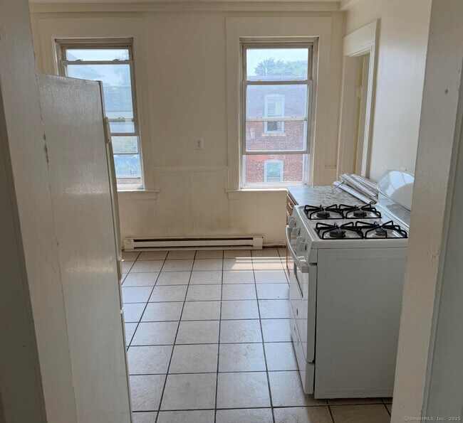 Foto del edificio - 83 Southview St