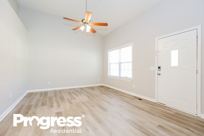 Building Photo - 1031 Heydel Cir