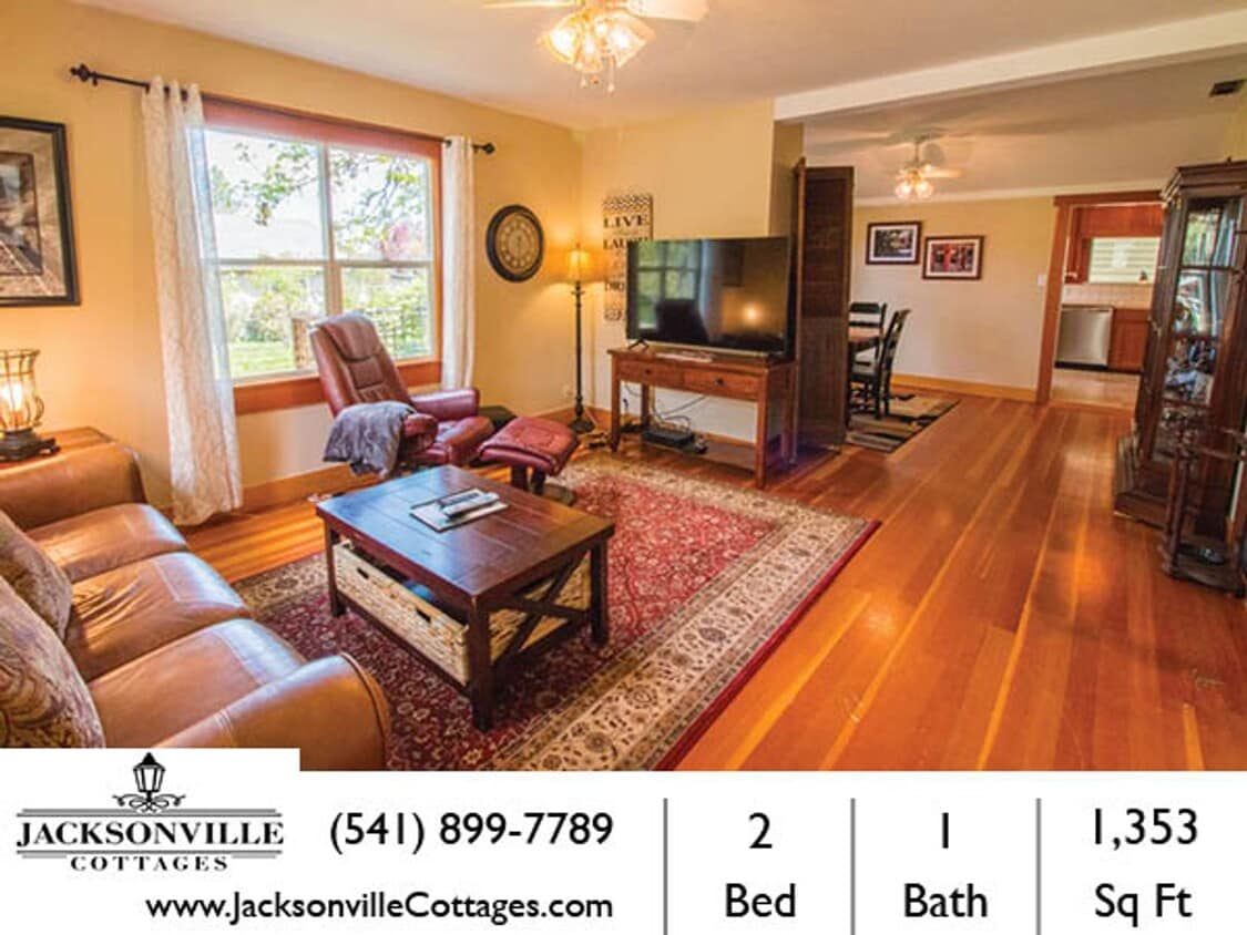 Zara's Cottage: Fully Furnished, blocks t... - Zara's Cottage: Fully Furnished,  blocks t...