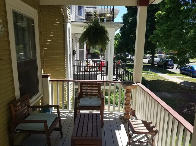 Foto del edificio - 225 Norwood Ave