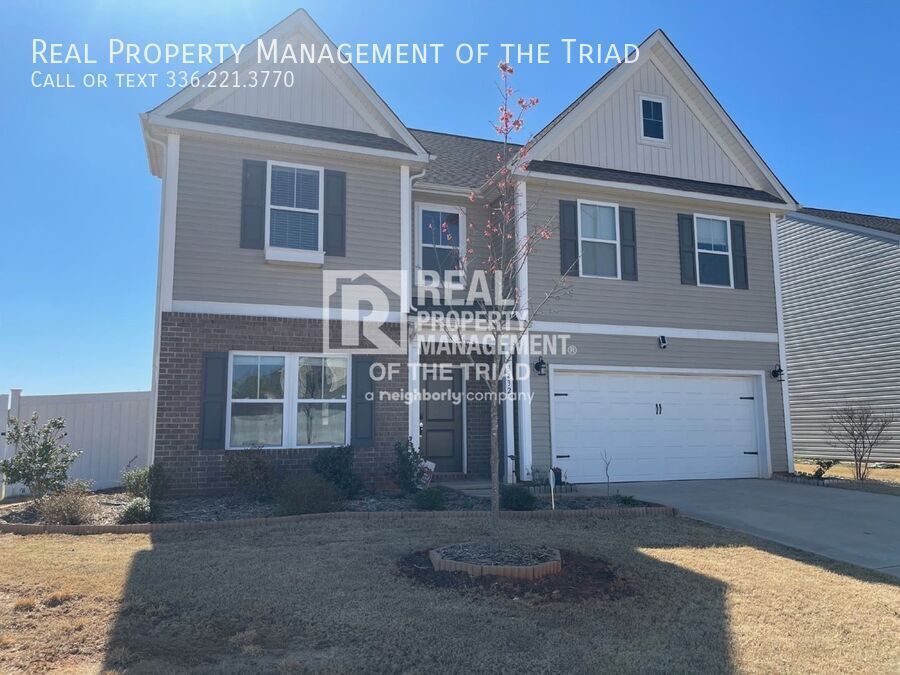 Foto principal - 3432 Vickrey Wds Pl