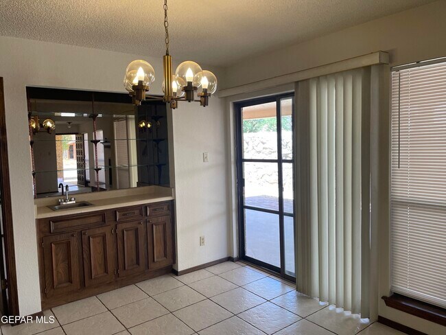 Foto del edificio - 10640 Islerock Dr