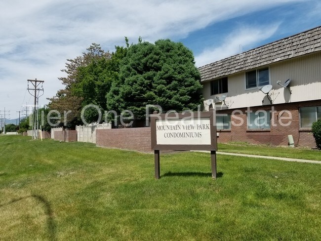 Building Photo - 4500 Atherton Dr