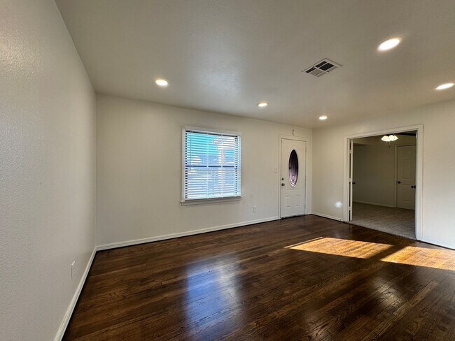 Foto del edificio - Charming Home for Rent