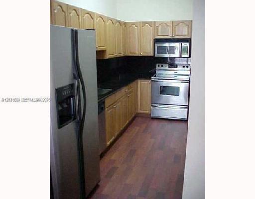 Foto del edificio - 2408 NE 135th St