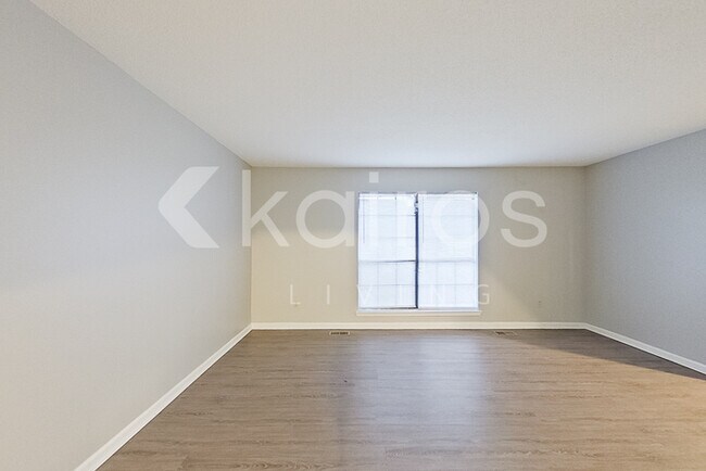 Foto del edificio - 5721 Old Hickory Rd