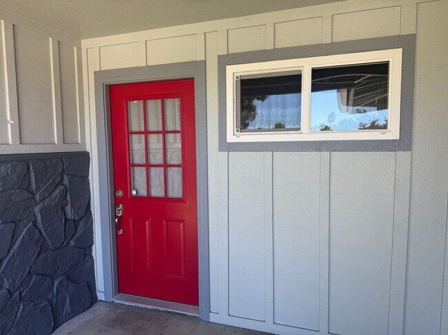 Foto del edificio - 5424 Old Ranch Rd