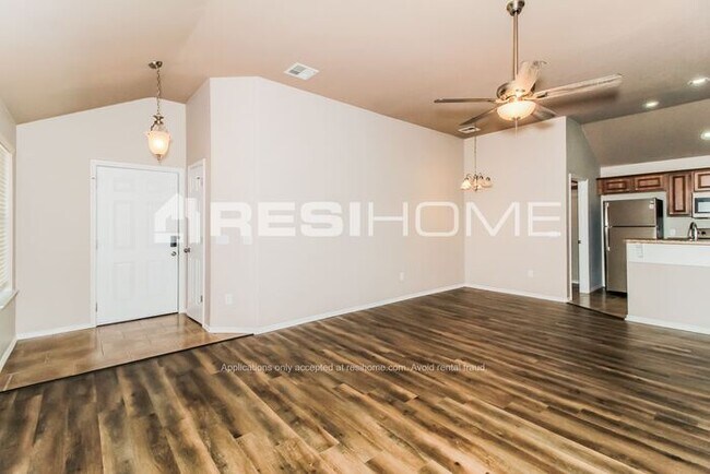 Building Photo - 1713 Everglade Ct