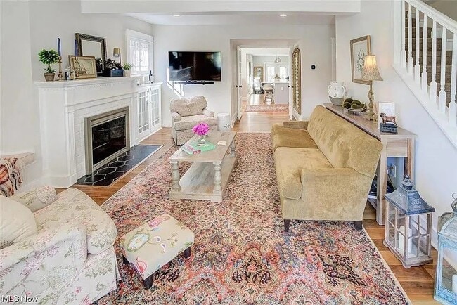 Building Photo - 343 E Garfield Rd