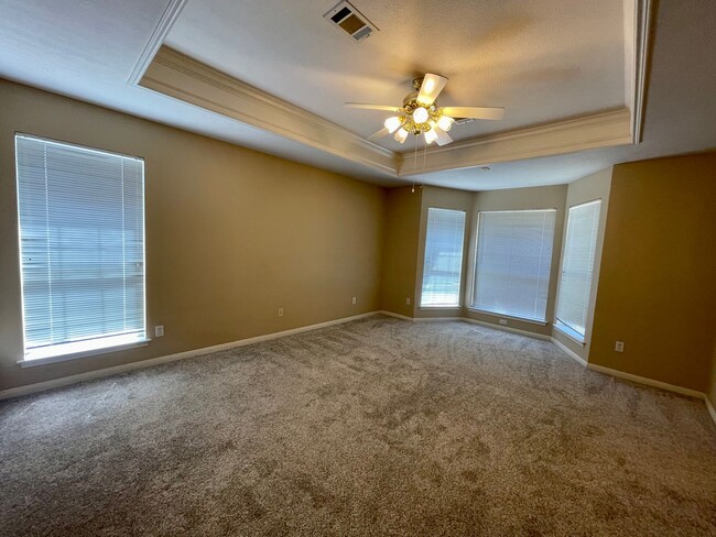 Building Photo - 5275 Timberline Ln