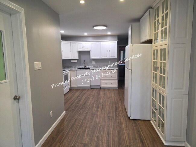 Foto del edificio - 116 Sunflower Rd
