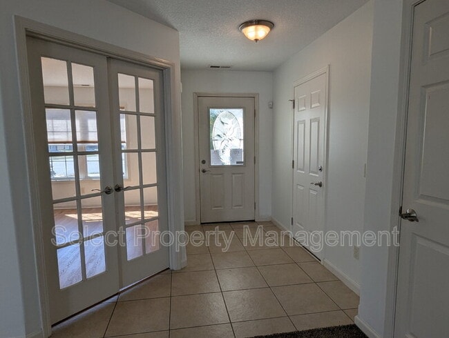 Foto del edificio - 9121 Brickshire Pkwy
