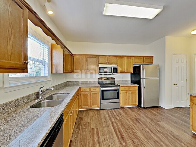 Building Photo - 2659 Hansford Dr