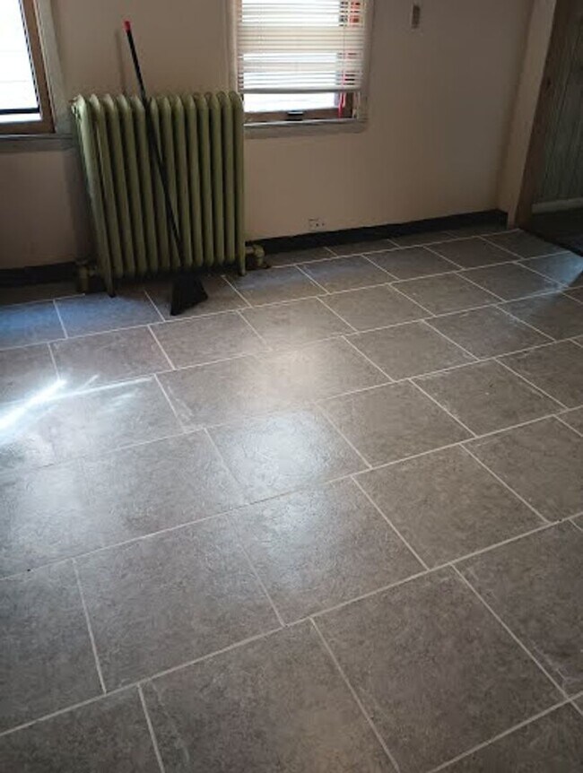 Building Photo - 2632 S 7th St