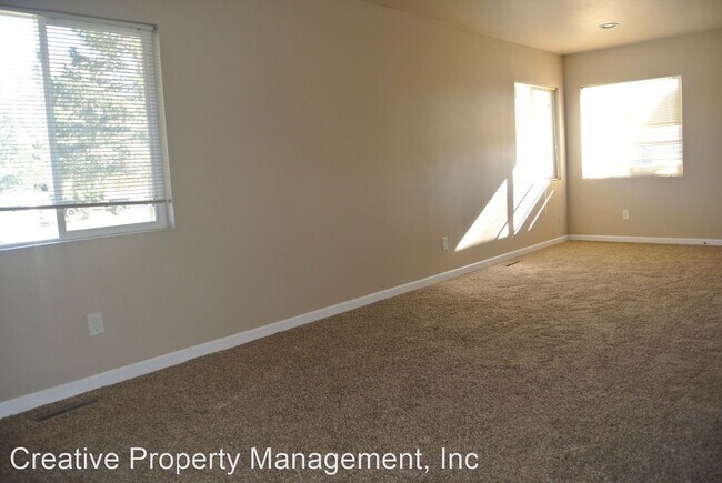 Building Photo - 3 br, 1.5 bath House - 424 23rd St SW