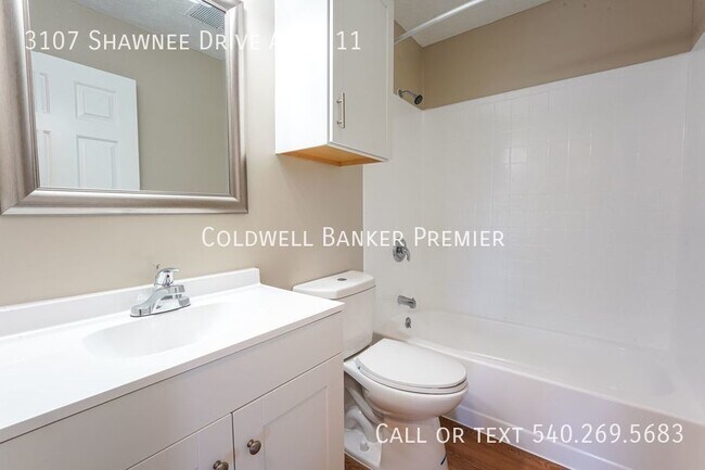 Foto del edificio - 3107 Shawnee Dr