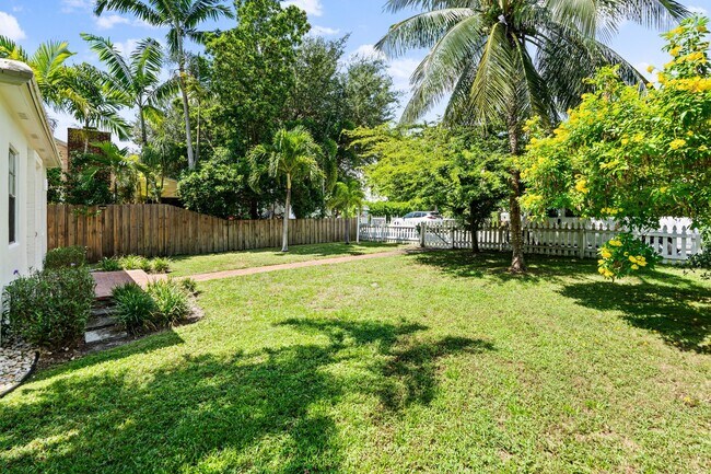 Foto del edificio - 512 N L St