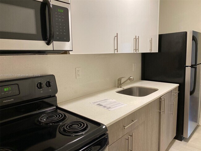 Foto del edificio - 303 SW 24th Rd