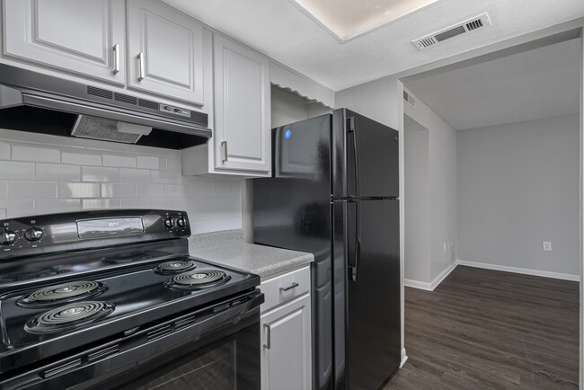 1 Bed 1 Bath Kitchen - Mirela North