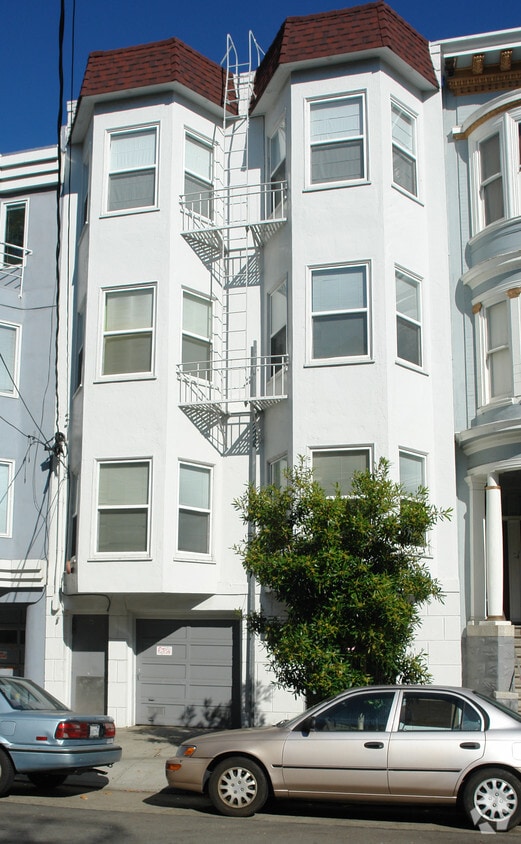 Building Photo - 1868 Page St