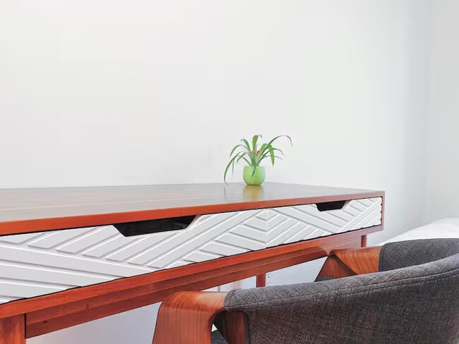 Furnished room/NOT APARTMENT - Furnished room/NOT APARTMENT