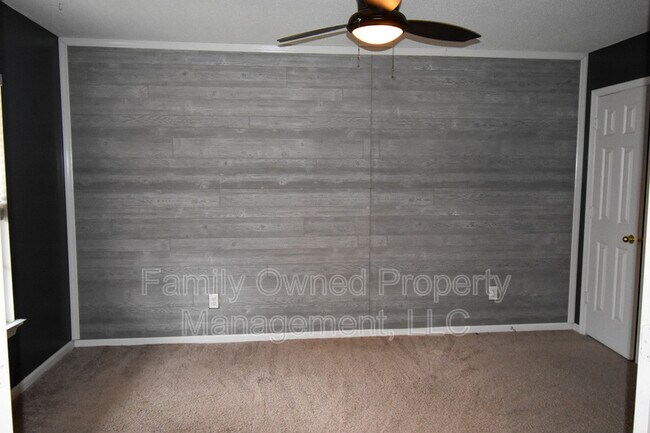 Foto del edificio - 5166 Morrow Ln