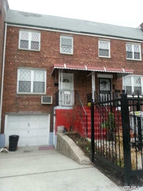 Primary Photo - 110-17 Saultell Ave