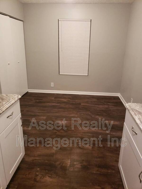 Foto del edificio - 9157 Cedarpark Ln NW