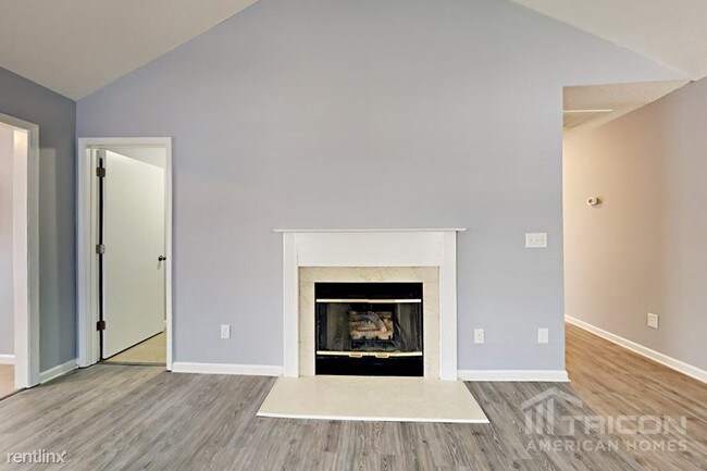 Building Photo - 8600 Warwick Crest Ln