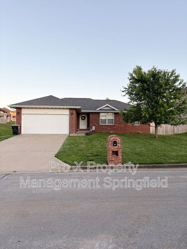 Building Photo - 4444 N Farm Rd 157