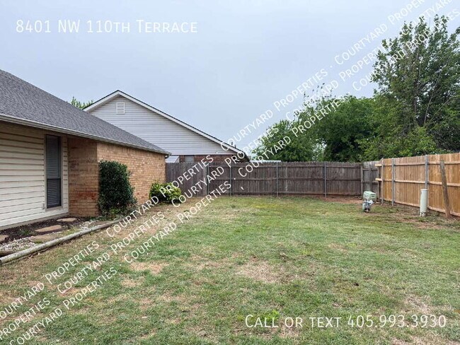 Foto del edificio - 8401 NW 110th Terrace