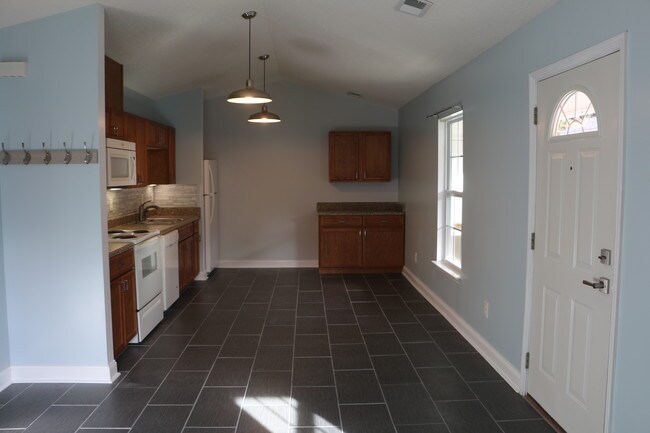 Foto del edificio - 14 Laurel Leaf Ln