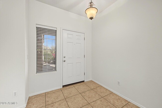 Foto del edificio - 1769 N St Francis Pl