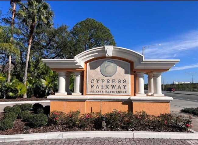 Foto del edificio - 5451 Vineland Rd